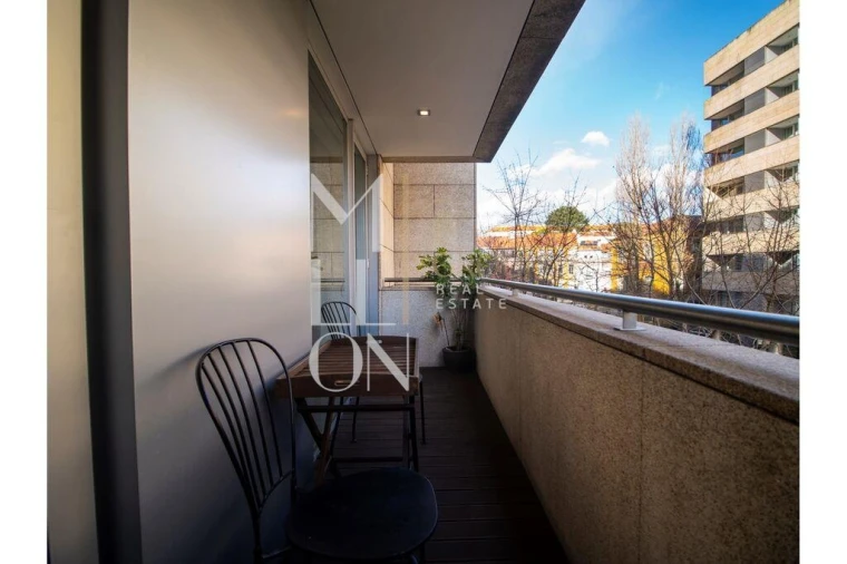 Apartamento T2 para Arrendamento em Cedofeita, Santo Ildefonso, Sé, Miragaia, São Nicolau e Vitória Foto 10