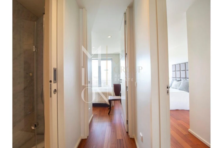 Apartamento T2 para Arrendamento em Cedofeita, Santo Ildefonso, Sé, Miragaia, São Nicolau e Vitória Foto 14