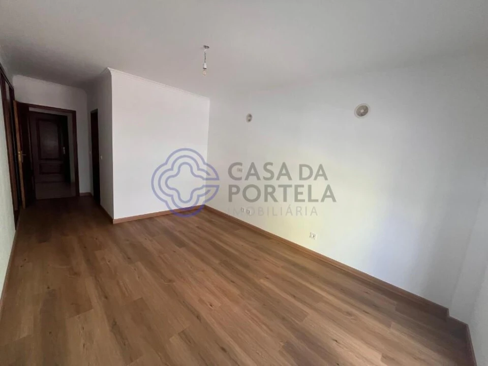 Apartamento T3 para Arrendamento em Alcochete Foto 18