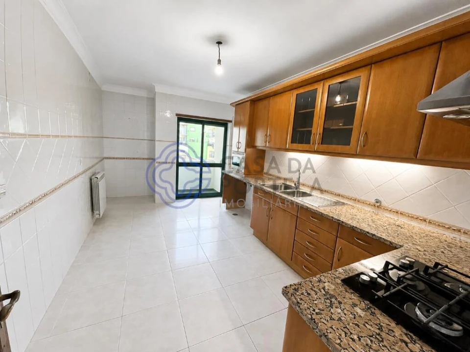 Apartamento T3 para Arrendamento em Alcochete Foto 10