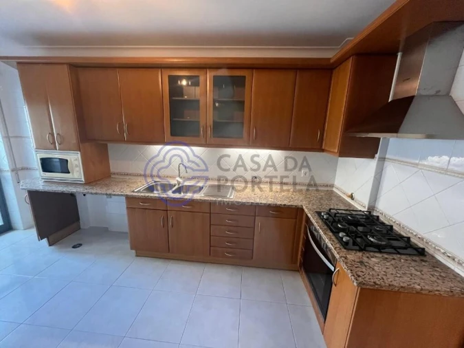 Apartamento T3 para Arrendamento em Alcochete Foto 13