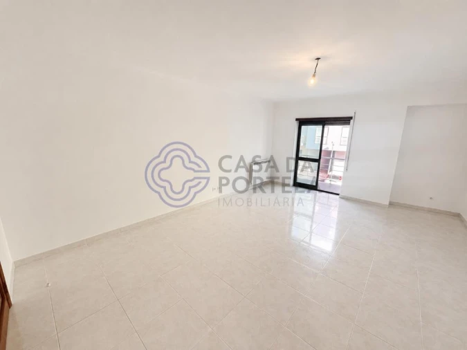 Apartamento T3 para Arrendamento em Alcochete Foto 8