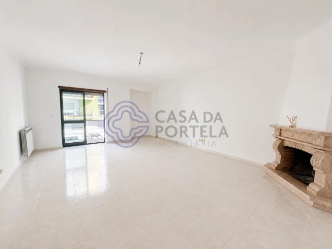 Apartamento T3 para Arrendamento em Alcochete Foto 7