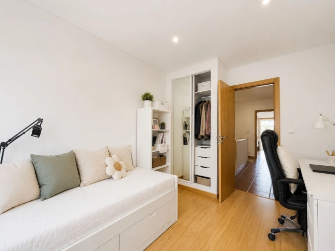 Apartamento T3 para Venda em Santo Antonio dos Olivais Foto 10