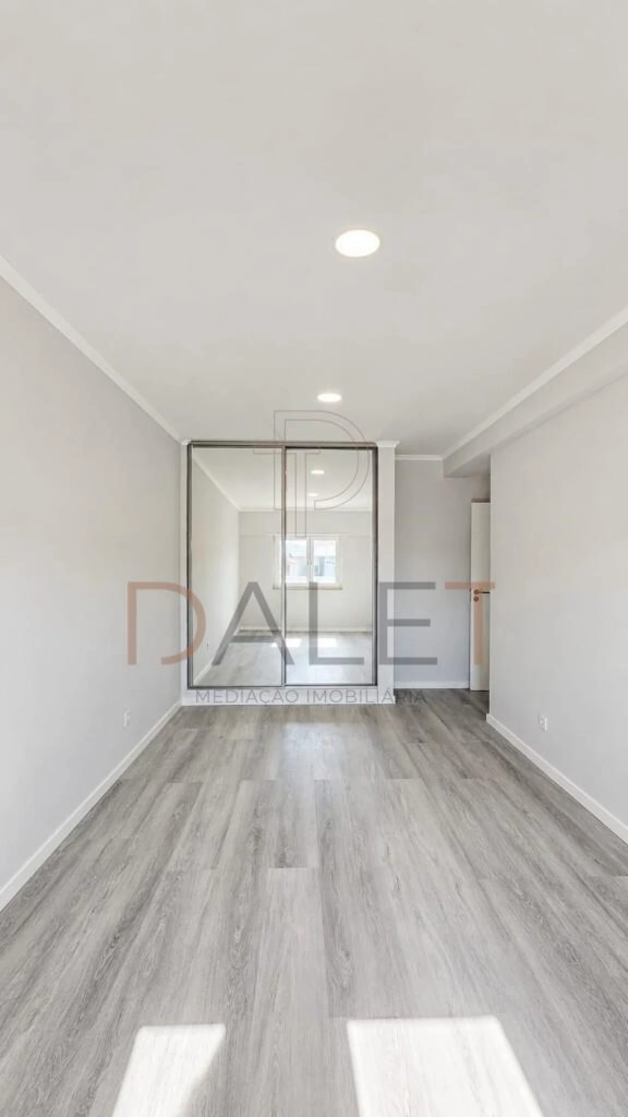 Apartamento T4 para Venda em Amora Foto 28