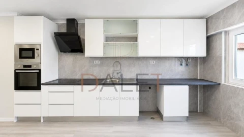 Apartamento T4 para Venda em Amora