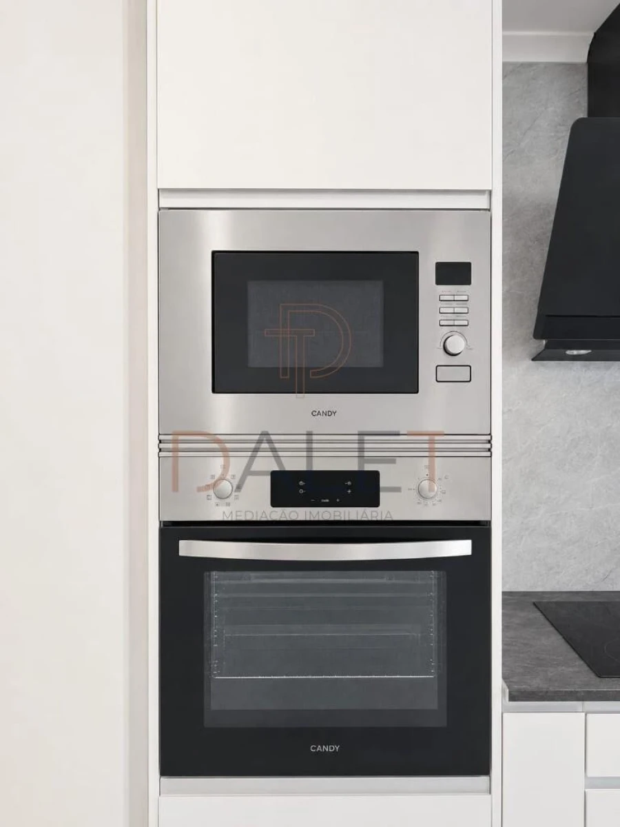 Apartamento T4 para Venda em Amora Foto 9