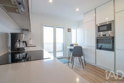 Apartamento T4 para Venda em Bombarral e Vale Covo