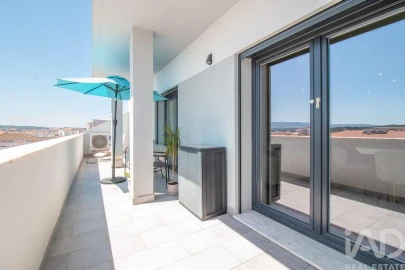 Apartamento T4 para Venda em Bombarral e Vale Covo