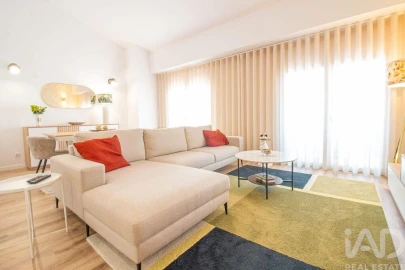 Apartamento T4 para Venda em Bombarral e Vale Covo