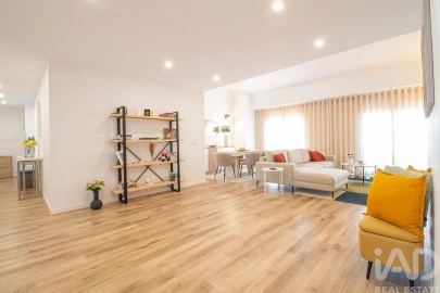 Apartamento T4 para Venda em Bombarral e Vale Covo