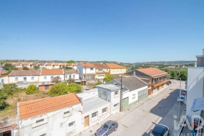 Apartamento T4 para Venda em Bombarral e Vale Covo
