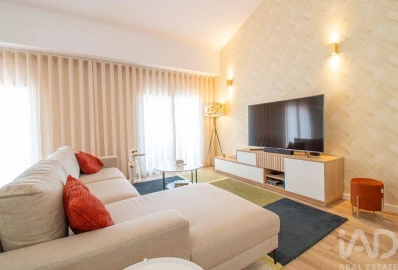 Apartamento T4 para Venda em Bombarral e Vale Covo