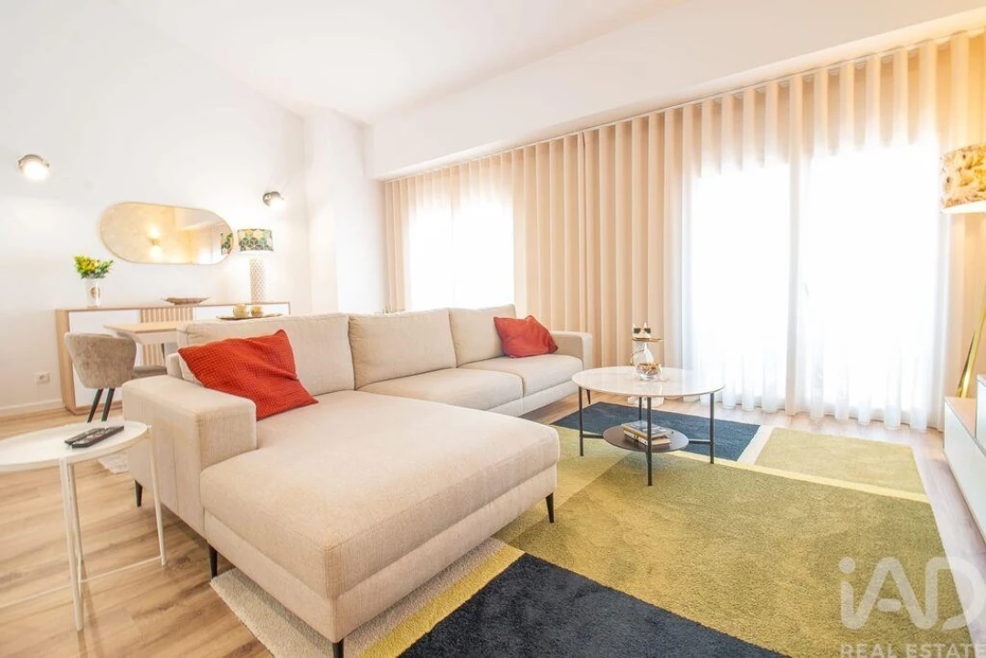 Apartamento T4 para Venda em Bombarral e Vale Covo Foto 3