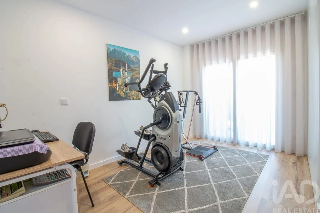 Apartamento T4 para Venda em Bombarral e Vale Covo Foto 28
