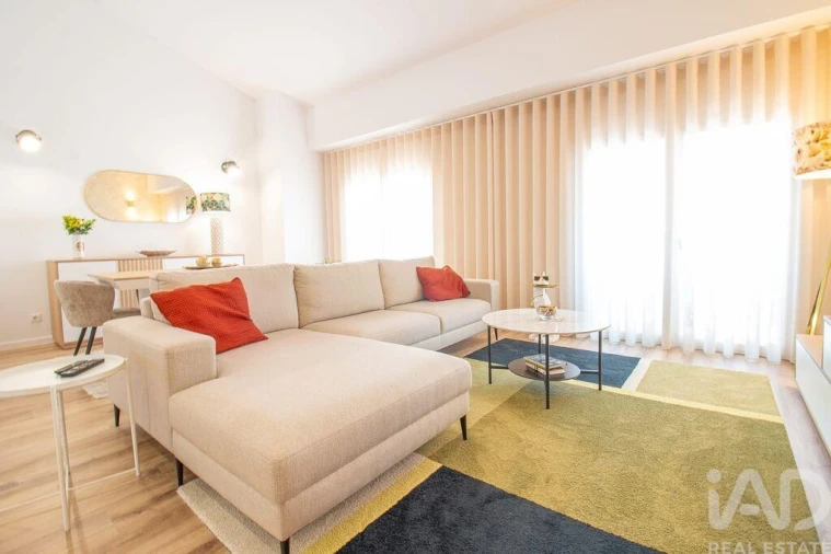 Apartamento T4 para Venda em Bombarral e Vale Covo Foto 3