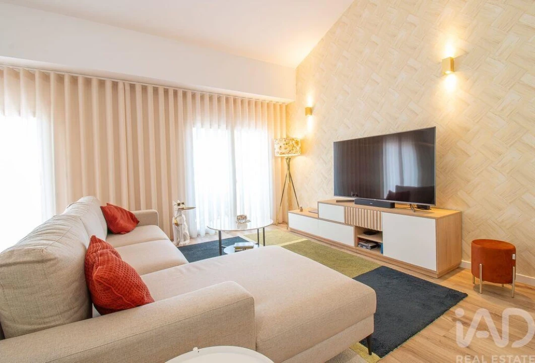 Apartamento T4 para Venda em Bombarral e Vale Covo Foto 1