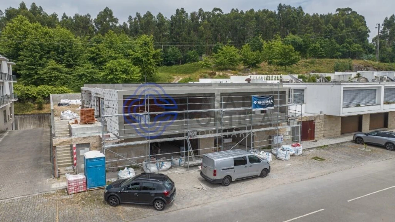 Moradia T4 para Venda em Selho (São Jorge) Foto 3