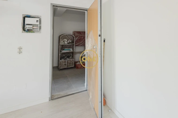 Apartamento T1 para Venda em Seixal, Arrentela e Aldeia de Paio Pires Foto 9