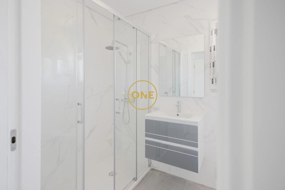 Apartamento T1 para Venda em Seixal, Arrentela e Aldeia de Paio Pires Foto 4