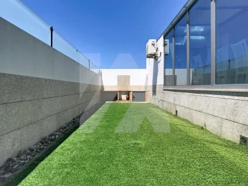 Moradia T4 para Venda em São Jacinto