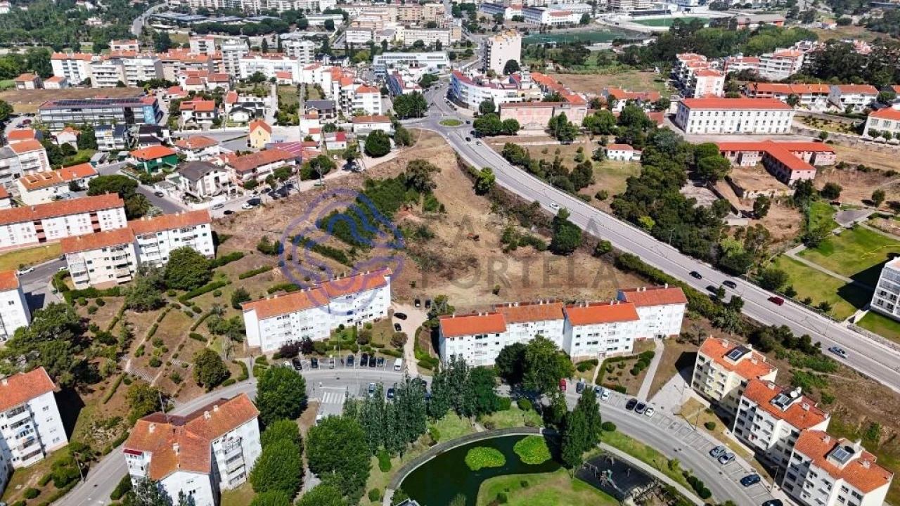 Terreno para Venda em Buarcos Foto 8