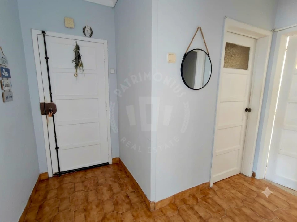 Apartamento T2 para Venda em Carcavelos e Parede Foto 3