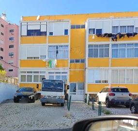 Apartamento T2 para Venda em Carcavelos e Parede