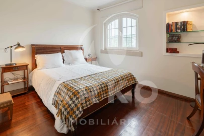 Moradia T4 para Venda em Santo Antonio dos Olivais