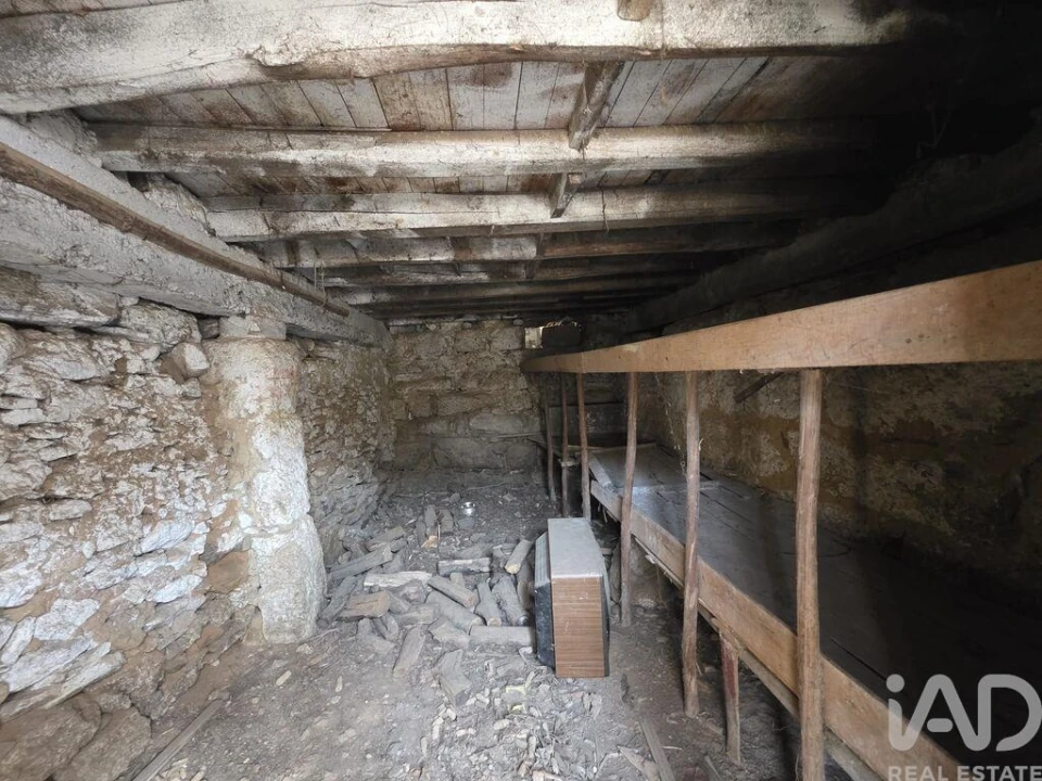 Moradia para Venda em Santa Comba Dão e Couto do Mosteiro Foto 17