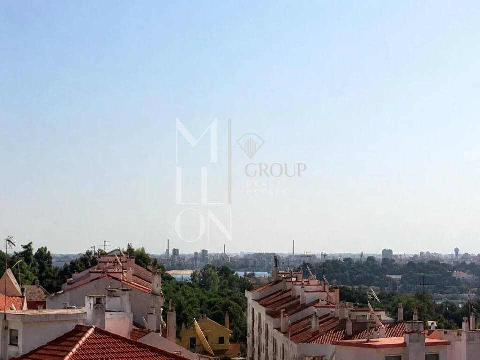Apartamento T4 para Venda em Amora Foto 30