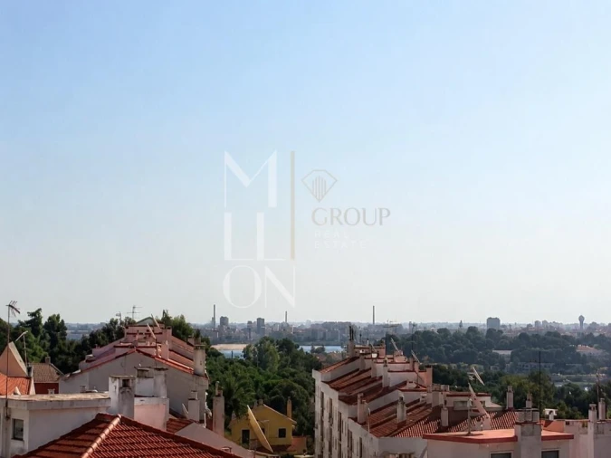 Apartamento T4 para Venda em Amora Foto 30