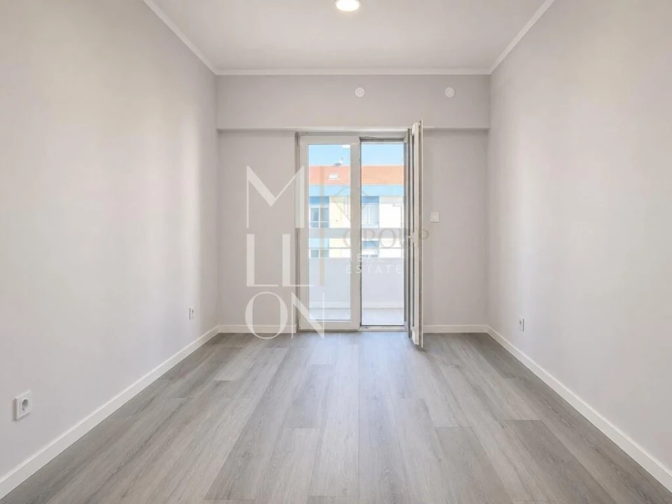 Apartamento T4 para Venda em Amora Foto 17