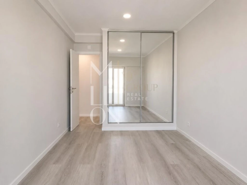 Apartamento T4 para Venda em Amora Foto 13