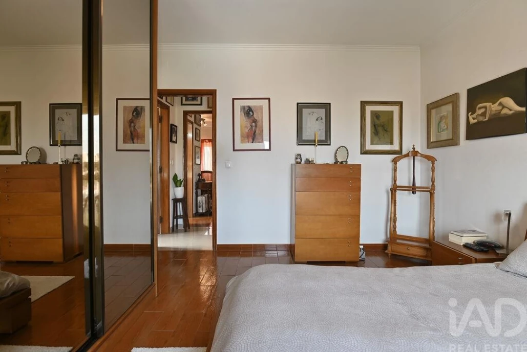 Apartamento T3 para Venda em São Domingos de Rana Foto 11