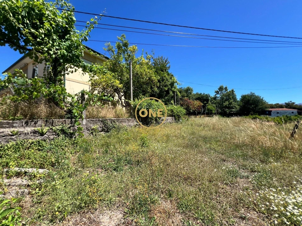 Terreno para Venda em Gondoriz Foto 1