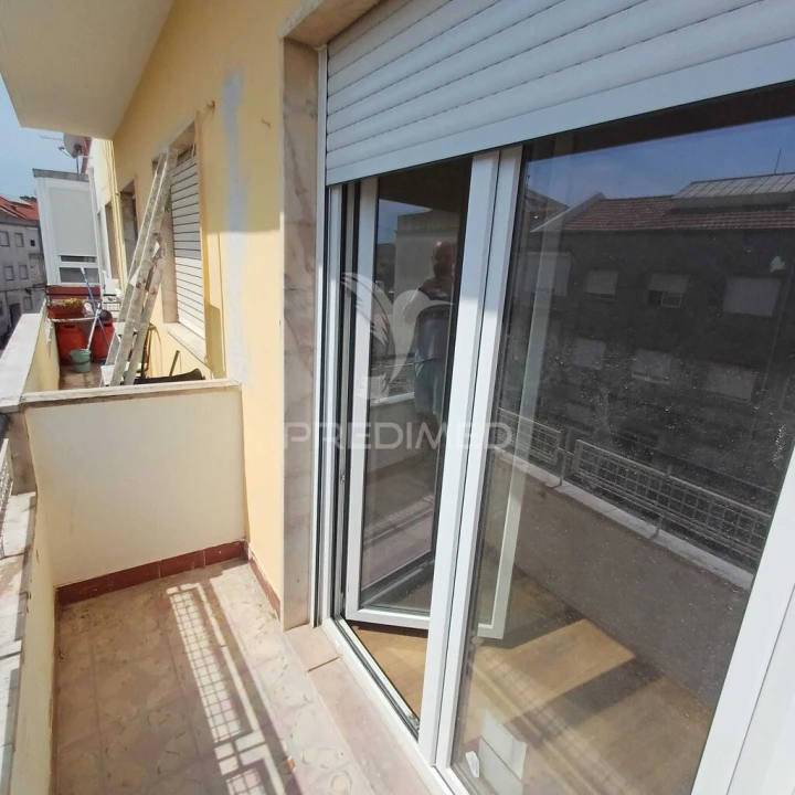 Apartamento T2 para Venda em Queluz e Belas Foto 10