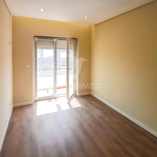 Apartamento T2 para Venda em Queluz e Belas Foto 9