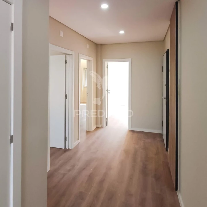Apartamento T2 para Venda em Queluz e Belas Foto 19