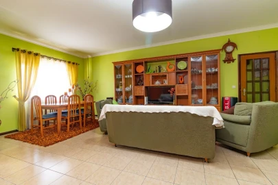 Apartamento T3 para Venda em Ferreiros, Prozelo e Besteiros