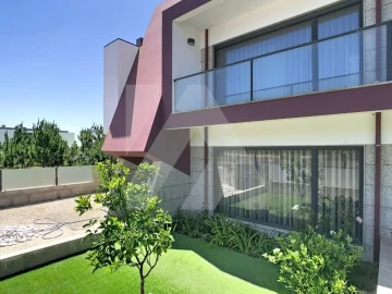 Moradia T4 para Venda em São Jacinto
