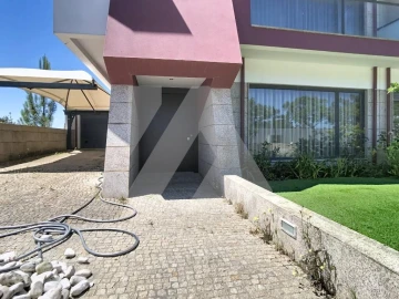 Moradia T4 para Venda em São Jacinto