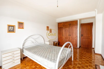 Apartamento T2 para Venda em Leiria, Pousos, Barreira e Cortes