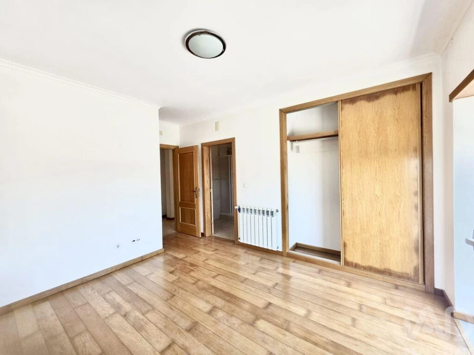 Moradia T3 para Venda em Currelos, Papízios e Sobral Foto 22