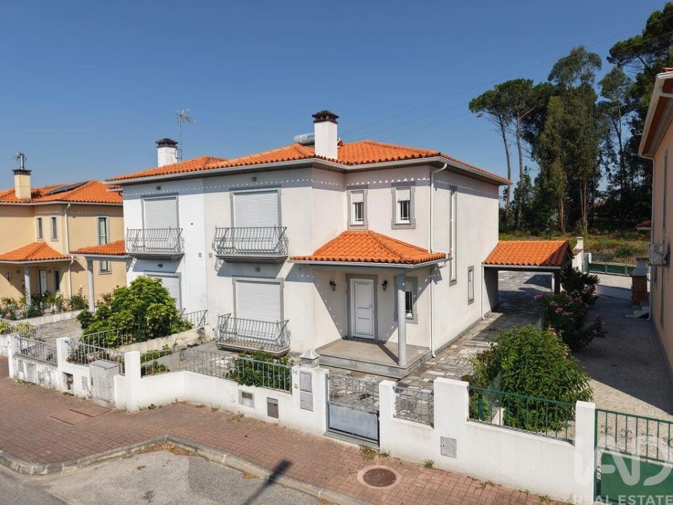 Moradia T3 para Venda em Currelos, Papízios e Sobral Foto 1