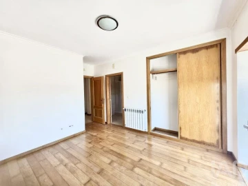 Moradia T3 para Venda em Currelos, Papízios e Sobral
