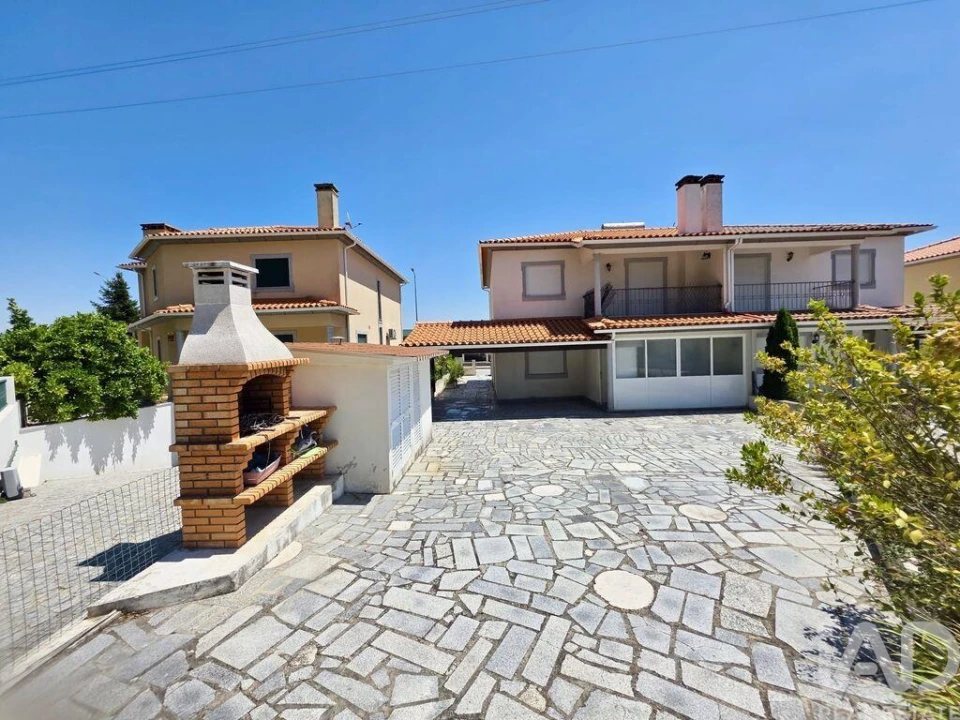 Moradia T3 para Venda em Currelos, Papízios e Sobral Foto 16