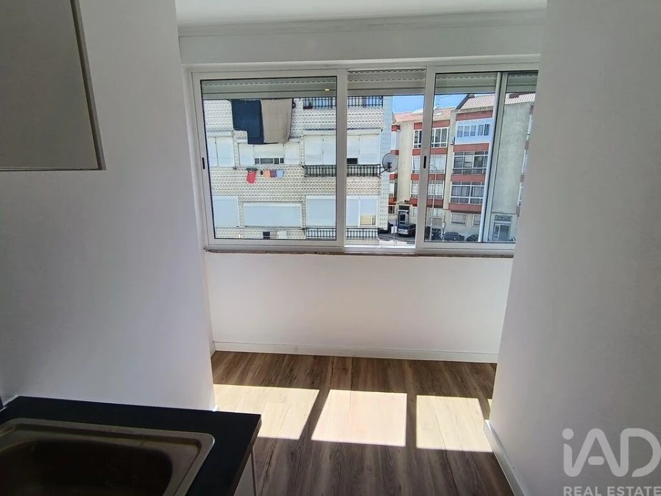 Apartamento T1 para Venda em Odivelas Foto 18