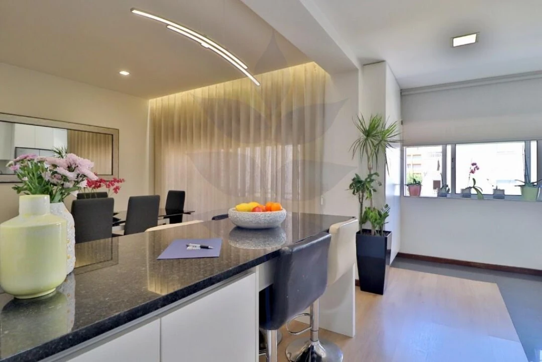 Apartamento T4 para Venda em Nogueira, Fraião e Lamaçães Foto 5