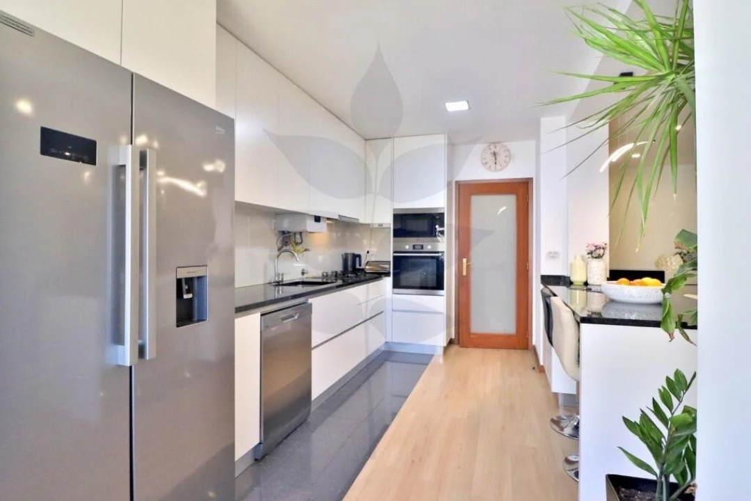 Apartamento T4 para Venda em Nogueira, Fraião e Lamaçães Foto 6
